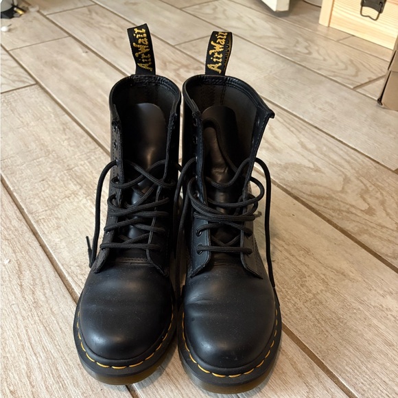 Dr. Martens Black Ankle Boots with Yellow Stitching - Picture 1 of 4